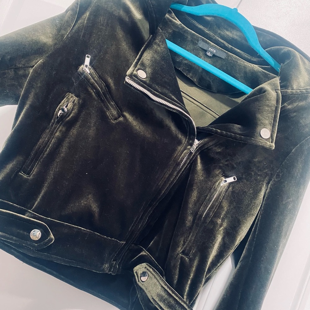 Gorgeous Velvet Green Crop Jacket